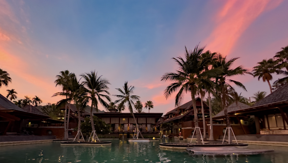 Romantic Seaside Escape for Couples